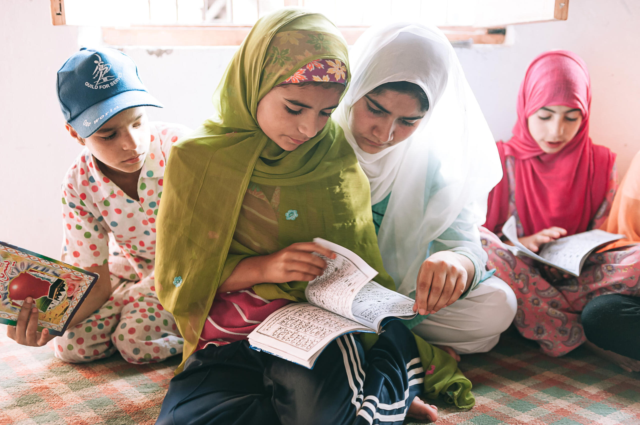Rafiqa, Farzana Rafiqa, Farzana